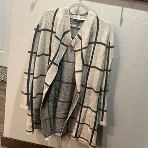 Very cute oversized caridgan